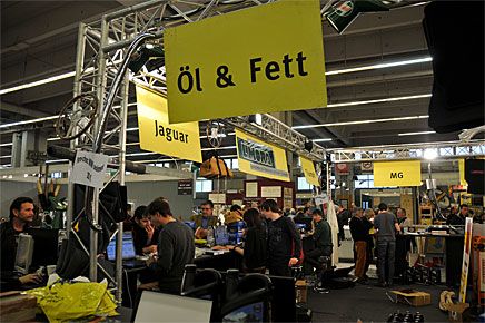 Fredagsmys? Limora, specialist på delar till engelska klassiker, hade råkat få upp en skylt på tyska.