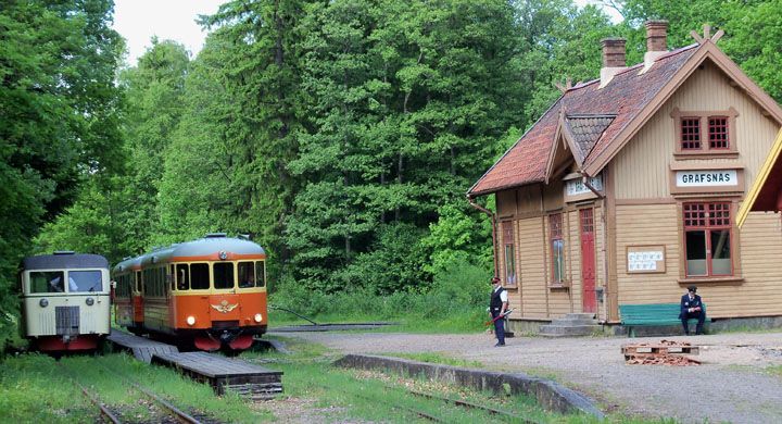 Ändhållplats Gräfsnäs station.