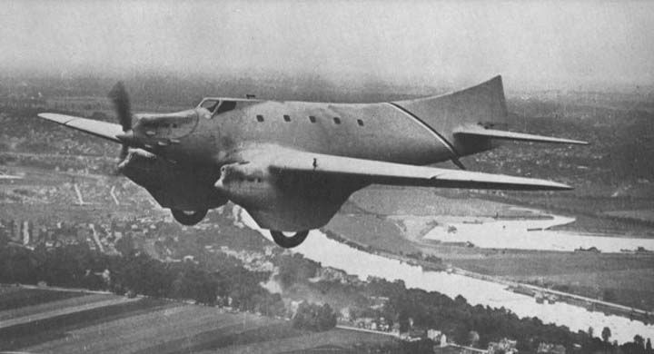 Först en flygande fena, Rene Couzinet hade en särskild design på sina flygplan, som denna Couzinet model 27. Och vad den gör i det här sammanhanget ser vi på nästa bild.