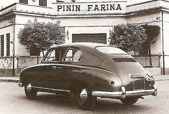 Svårt att tro, men det är en Volkswagen typ 1, en "bubbla" alltså i Pininfarinas tappning 1952.