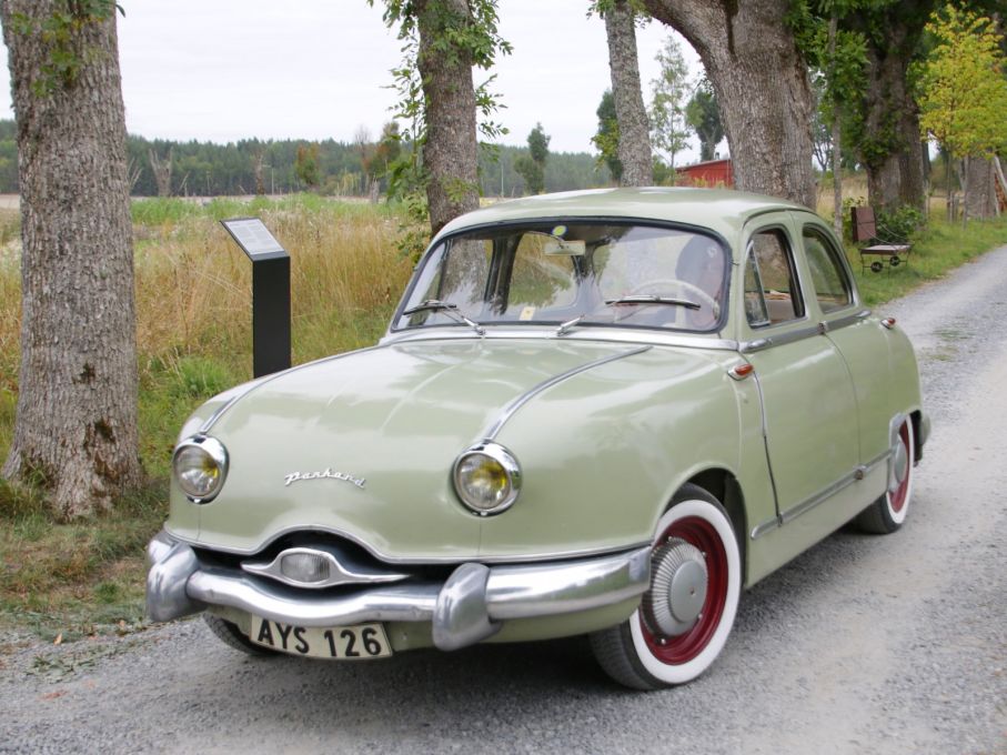 Panhard Z1 från 1955, en på alla sätt spännande bil som byggdes helt i aluminium.