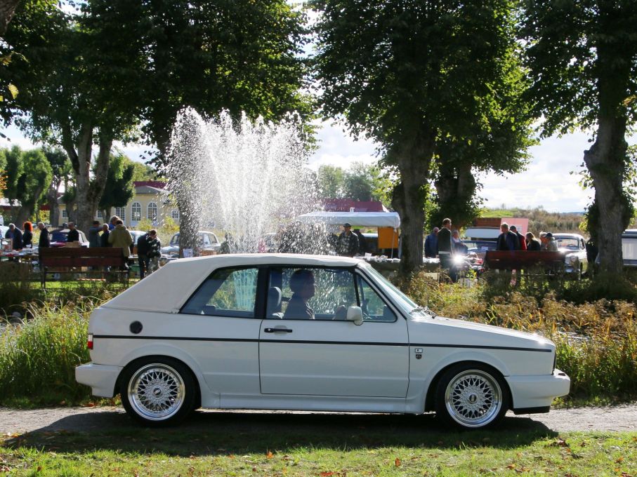 Vitt var innefärgen på åttiotalet och innebilen hette Golf cabriolet.