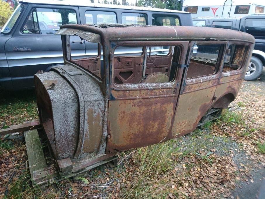 Det kändes lite som nu eller inte. Varje dag, varje vecka, månad och år pågår förfallet och den en gång så vackra bilen kommer sluta existera om ingenting görs.