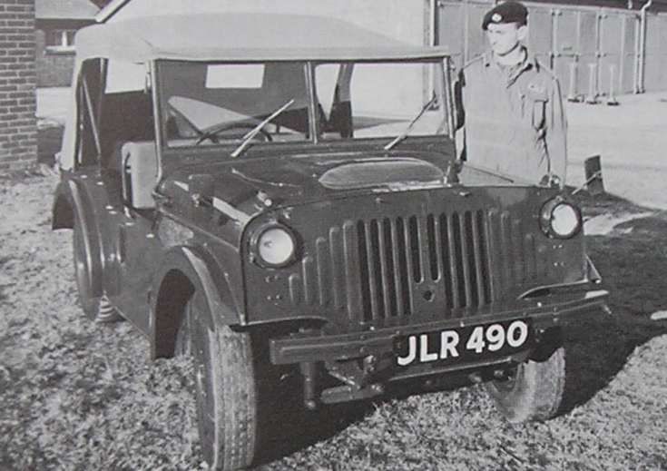 Willys Jeep blev vägledande för hur ett enkelt fordon för fält skule se ut. Många andra hakade på. Nuffield Gutty var en prototyp från Morris 1947.