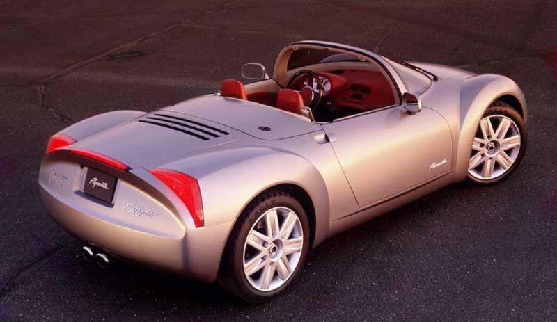 Plymouth brukade aldrig förknippas med sportbilar - förrän mot slutet. Då kom ju den välkända vilda Prowler,och så gjorde man den här lilla nätta roadstern Pronto Spyder 1998. Strax innan märket upphörde.