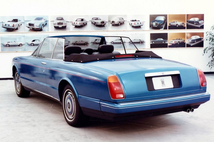 Redan 1986 hade man tydligen formen klar för den kommande Bentley Continental R. Men den här studien är en Rolls-Royce och kanske en Corniche för nittiotalet.