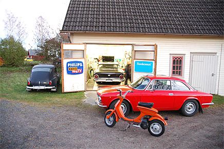 Hos Stefan Wulff i Habo finns mycket kul. Bland annat en Lambretta Luna.