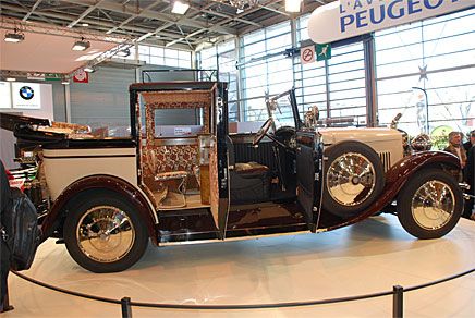 Den mest magnifika Peugeot världen någonsin skådat! En 1928 års typ184 med sexcylindrig slidmotor påbyggd med en landauletkaross från Labourdette som kommit som ett vrak till Peugeots eget museum och där precis färdigrenoverats.