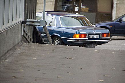 Våra 1000 liter bensin räckte till knappt 700 mil, sista resan läser du om i Klassiker 10/2009.