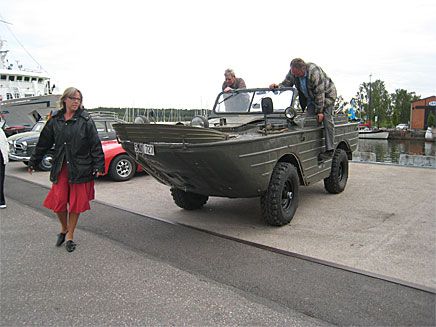 Kom den från havet? En amfibiebil i helrätt skick dök upp - i ordets rätta bemärkelse.