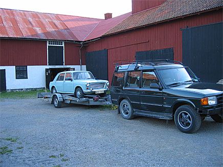 Tyvärr gick den inte in i Land Roverns baklucka, bara nästan.