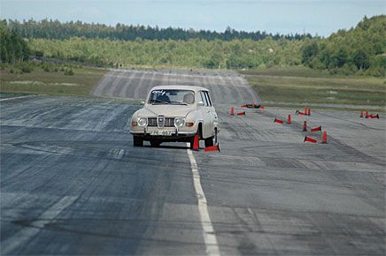 Action på Tullinge. Johan Sjölinder