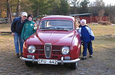 Skickar lite bilder på min fars V4 -67 med drygt 29000 mil bakom sig.Bilderna är tagna i Bensjö Jämtland. Mvh Stefan Öberg