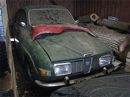 Detta är en lagom rostig 69:a som jag körde med för ett par år sedan. Min första bil var en 95:a. En 66:a. Det retar mig en smula att jag hade en fin Saab 95 tvåtakt från 1966, sista året med tvåtaktare, och så sålde jag den. Äsch!/Hans Höglund, Hofterup, Skåne