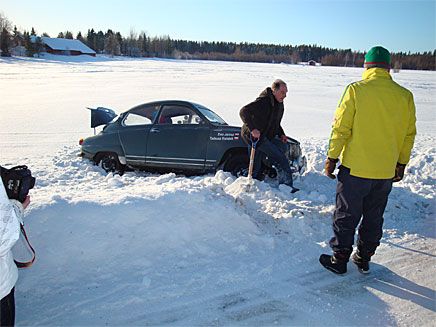 Årets specialare var körning på isbana, vilket uppskattade av samtliga deltagare och inte minst den polske deltagaren Tadeuze Kwistek Saab MonteCarlo 1966 som även hade oturen vid ett vägbyte 90 grader vänster och hamnade en Saablängd ut på en en halvmeter djup snöklädd åker.