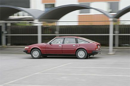 Med femdörrarskaross och drag av Ferrari Daytona drog den blickarna till sig.