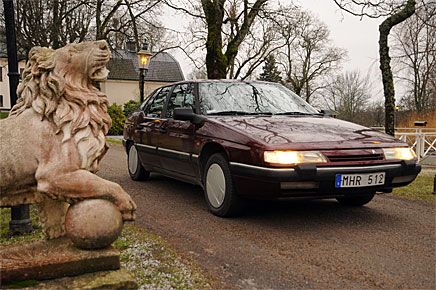 Vår gratisbil smälter in fint i miljön vid Häringe Slott.