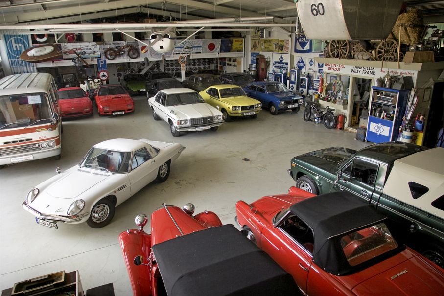 Allt fokus på stjärnan - Mazda Cosmo Sport!