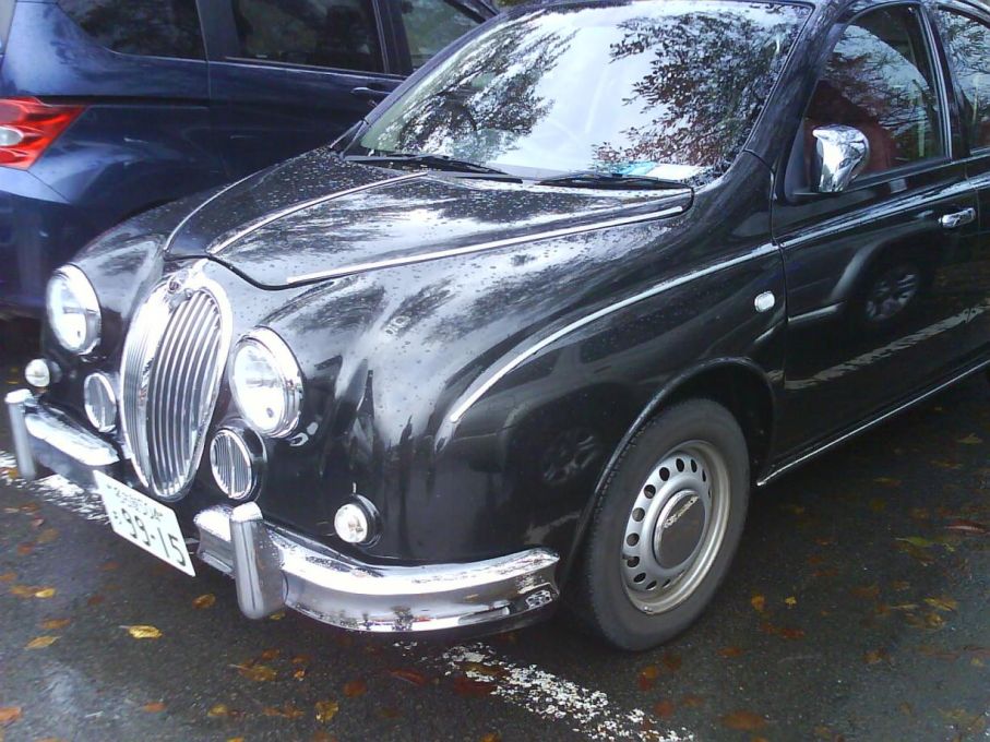 Däremot en Mitsuoka Viewt ...