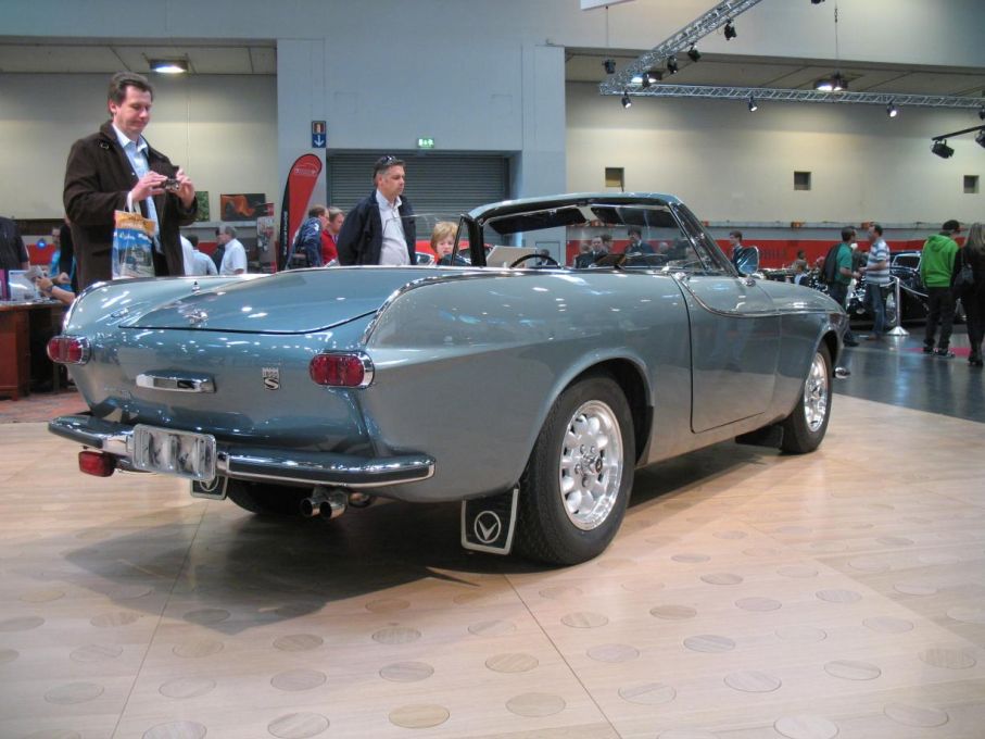 Volvo P1800 cabriolet som byggdes i ett trettiotal av Volvohandlaren Volvoville i New York.