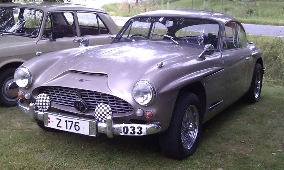 Jensen 541 S, fantastisk GT-vagn med glasfiberkaross. Den sista versionen S tillverkades endast i 127 exemplar mellan åren 1960-1963.