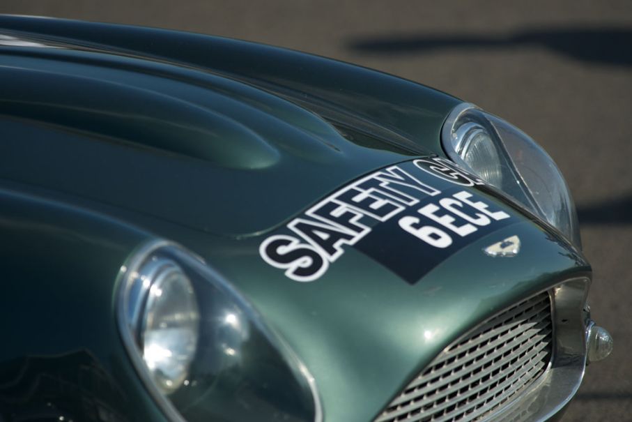 Schysst säkerhetsbil Aston Martin DB4GT Zagato