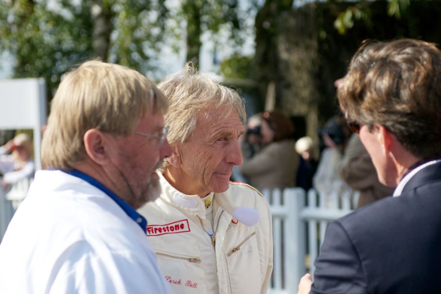 En annan av Goodwoods ikoner. Derek Bell femfaldig mästare på Le Mans