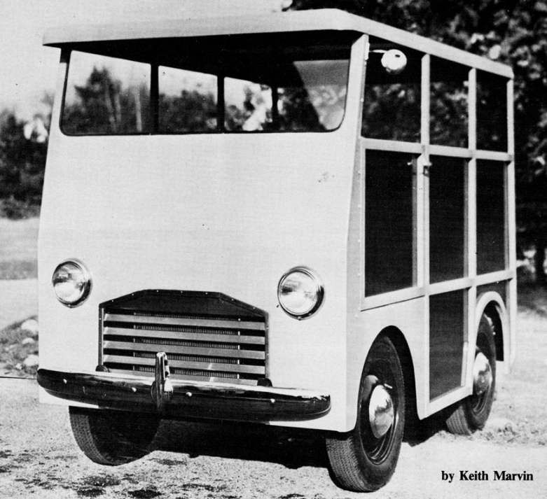 Praktisk låda, antagligen avsedd som mjölkbil och liknande, Delcar 1948 från USA.