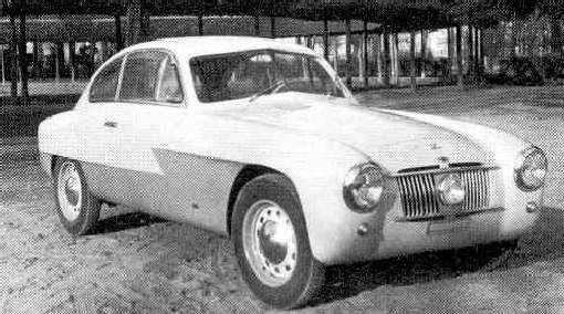 GT-coupe från Zagato 1952, med en tredje lampa i grillen, en detalj som var lite trend i på tidigt femtiotal .