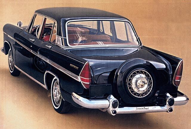 1964 Simca Presidence, med continental kit som standard.