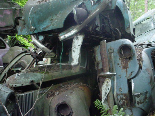 Ford Prefect, Morris minor och Renault 4CV huller om buller