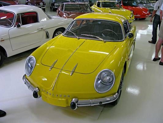 en annan sportig brasilianare var Interlagos som gjordes hos Willys do Brasil och var en variant av Renault Alpine A110