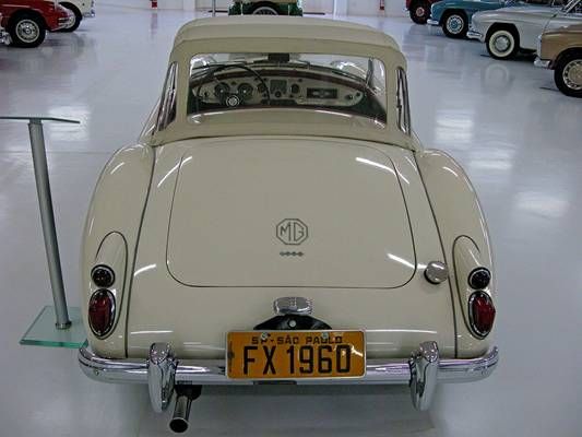 MG MGA