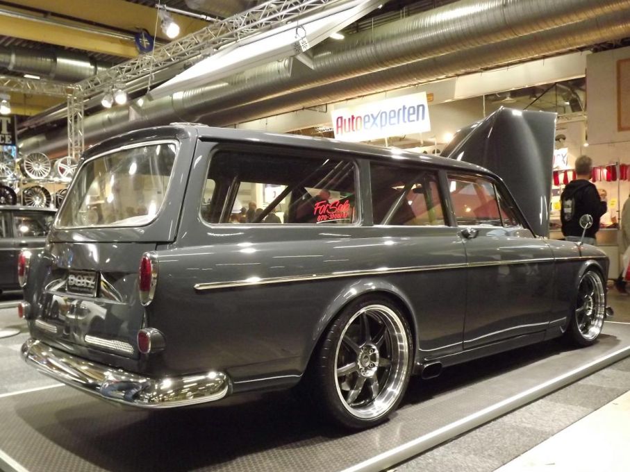 och snyggt byggd custom med superfinish.