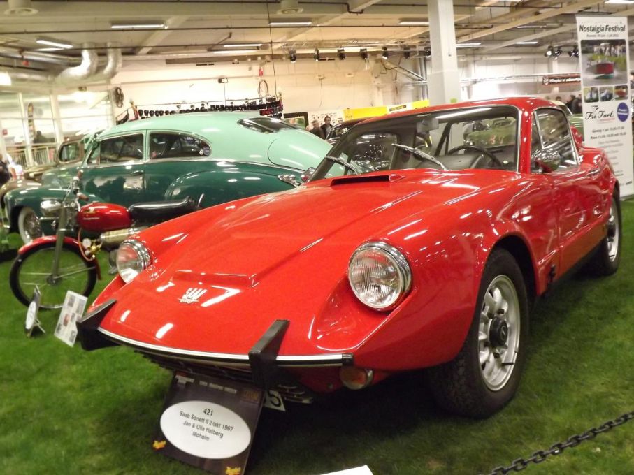 Nyare svenskt, tvåtaktssonett, bara 258 stycken byggdes innan man gick över till den nya V4-motorn