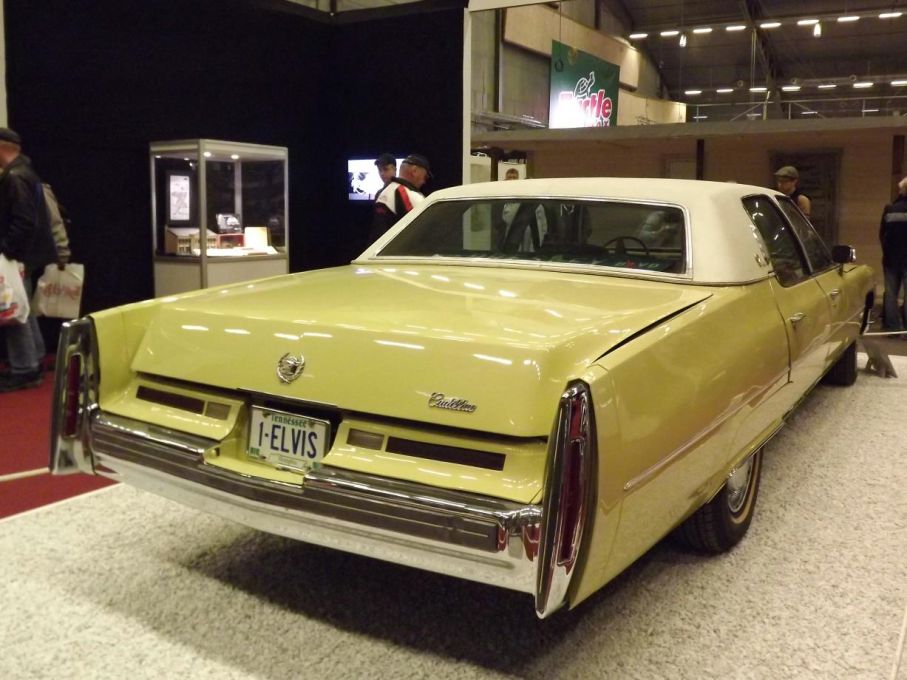 och även denna Cadillac från 1974 är en bekräftat äkta Elvis-bil.