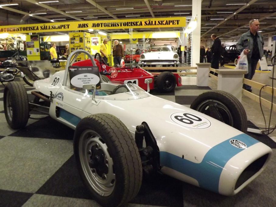 Custom motor show handlar även mycket om racing, här finns hela spektrat av motorsport representerat, även historiskt, som en RPB formel Vee från 1967