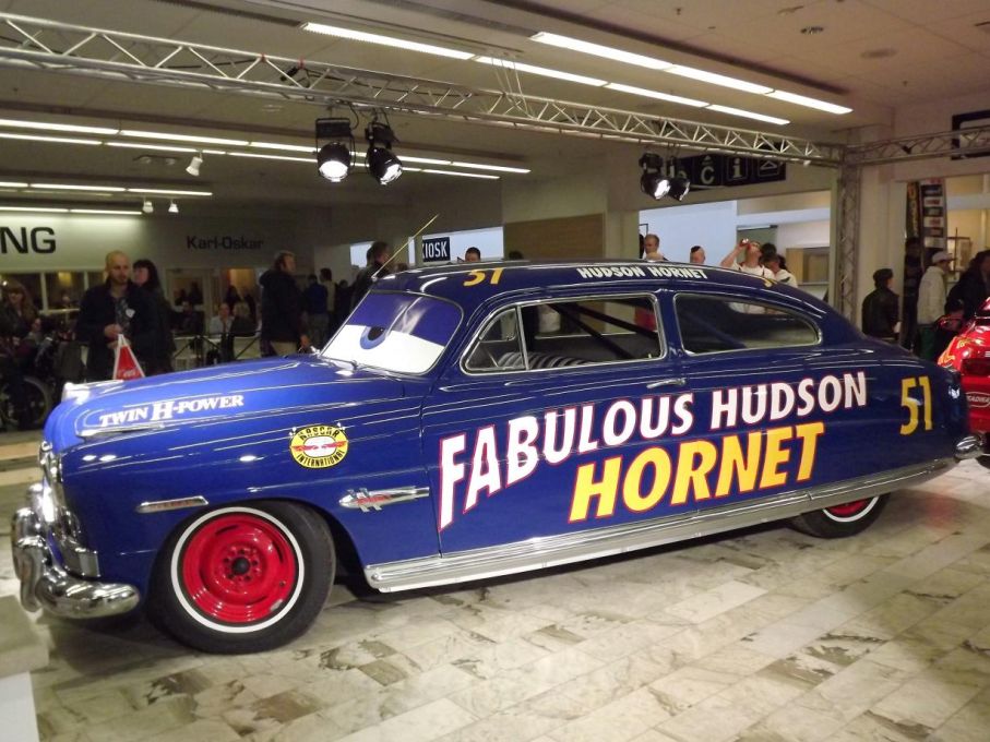 ”fabulous Hudson Hornet” så som de såg ut på rundbanorna år 1950.