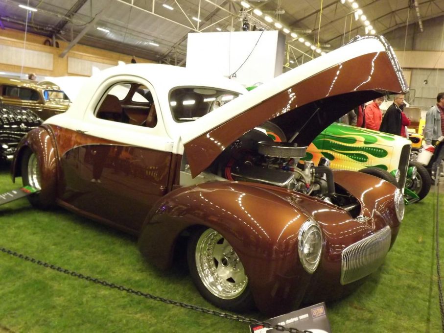 eller en Willys coupe från 1941.