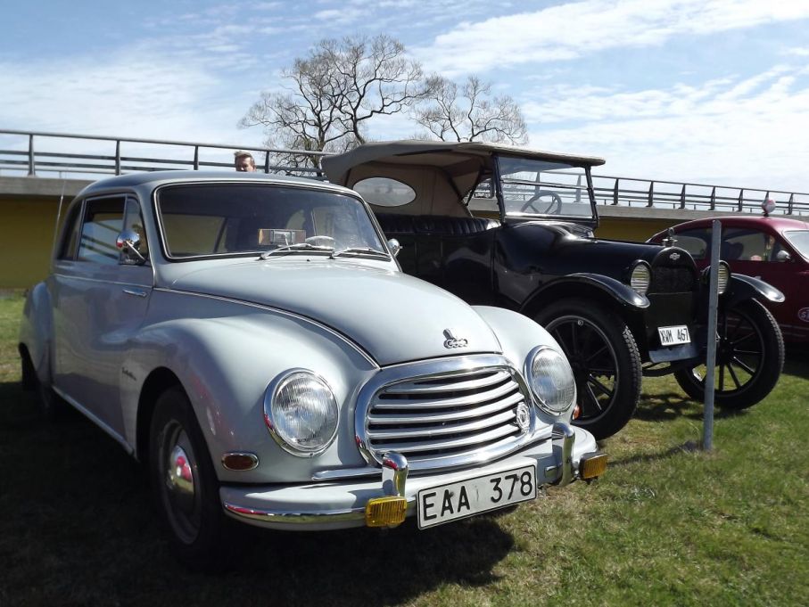 Och nära släkt med Wanderer är ju DKW som fick fortsätta tillverkas av Auto Union,denna från 1956.