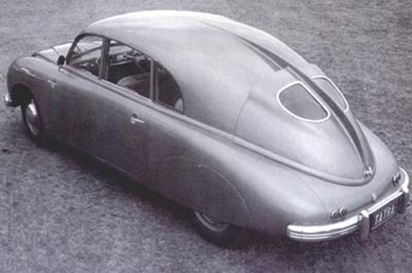 Tatra T600 skall väl få vara med också?