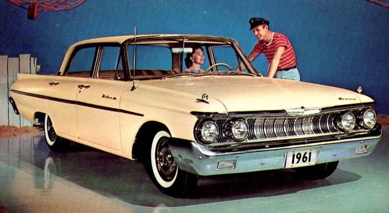 I något större format Mercury Meteor 600