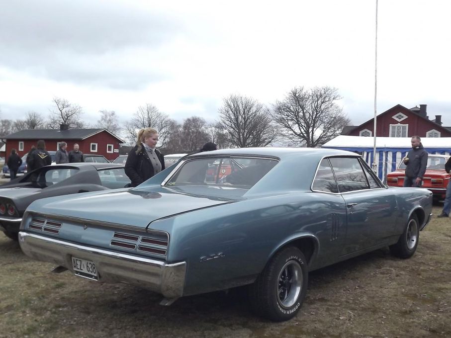 Ännu en GTO från 1967, med tak.