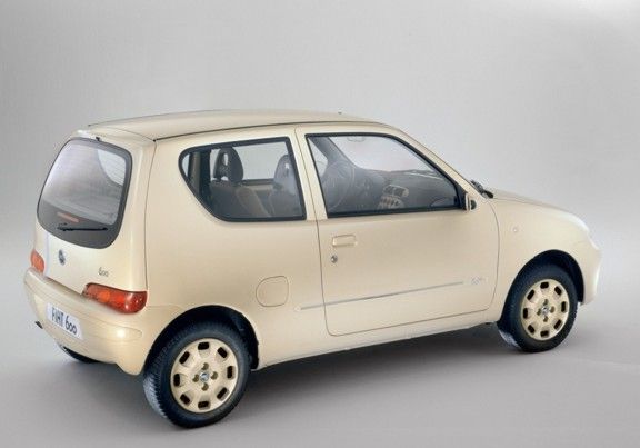Eller kanske Fiat 600 av den nya modellen?