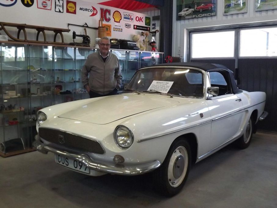Fritiof själv vid en renault caravelle