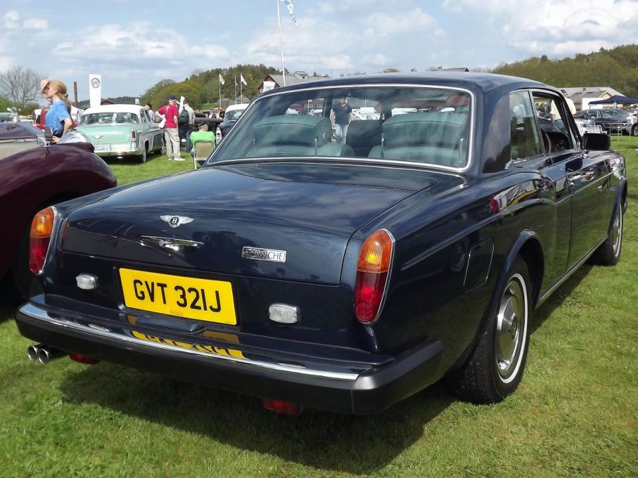 En annan sällsynthet är Bentley Cornische coupe, blott 63 stycken gjordes mellan åren 1971-1982.