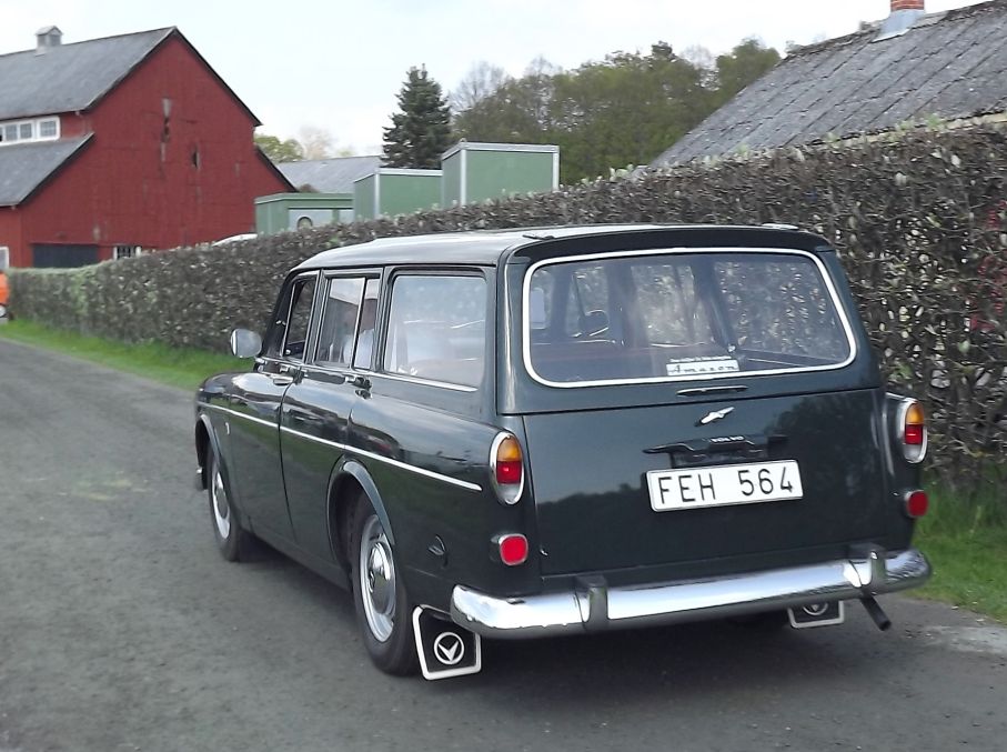 Och sist ut, femtioårssjubilaren Volvo Amazon kombi.