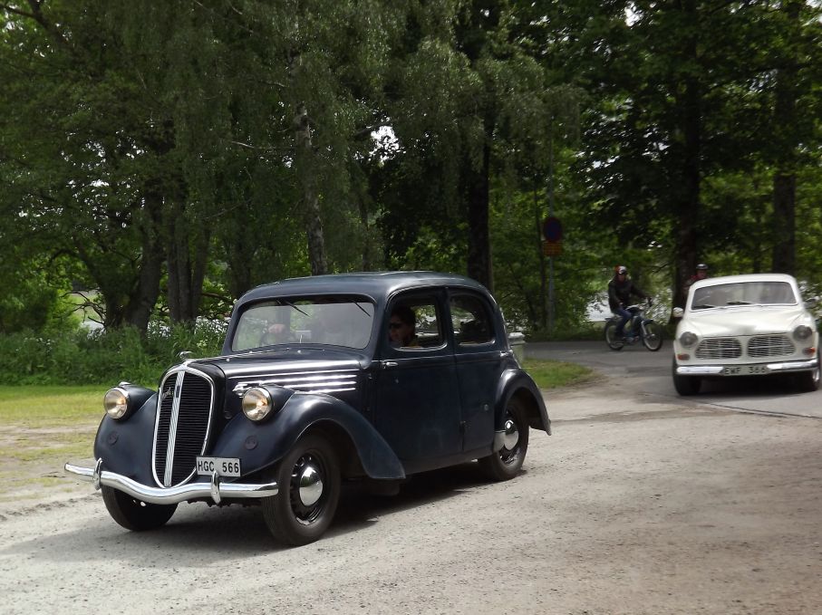 Skoda var ingen vanlig syn på våra vägar förr, här är en Rapid från 1937.