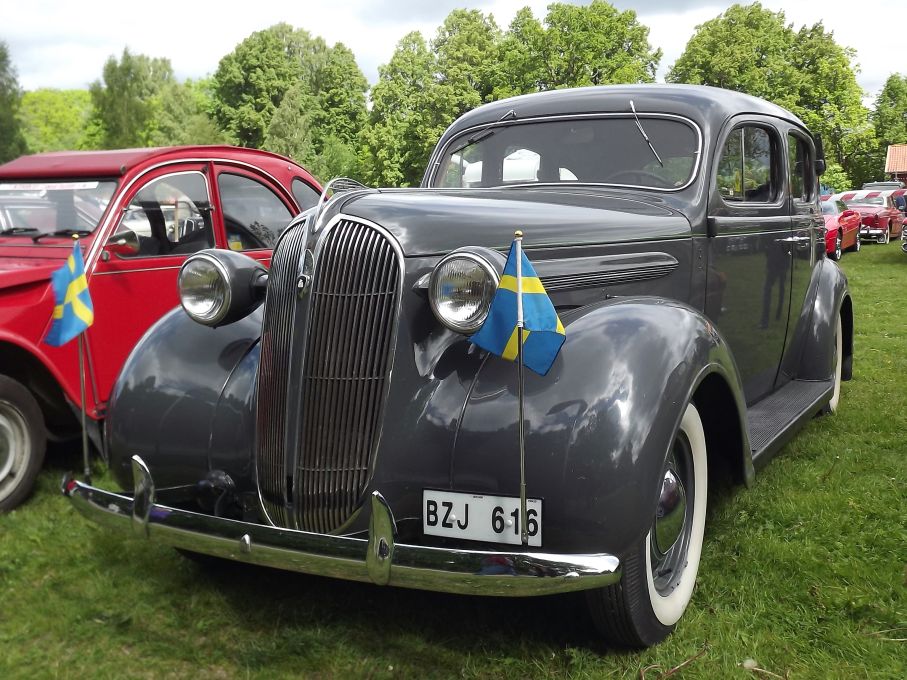 Plymouth 1937, med helsvensk historik.