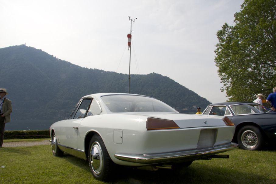 Lancia Flaminia Coupé 1963 med kaross ritad av Tom Tjaarda, byggd för signore Pininfarina himself.